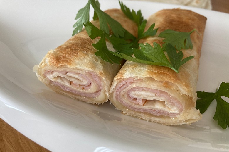 Schinken-Käse-Wrap aus der Heißluftfritteuse