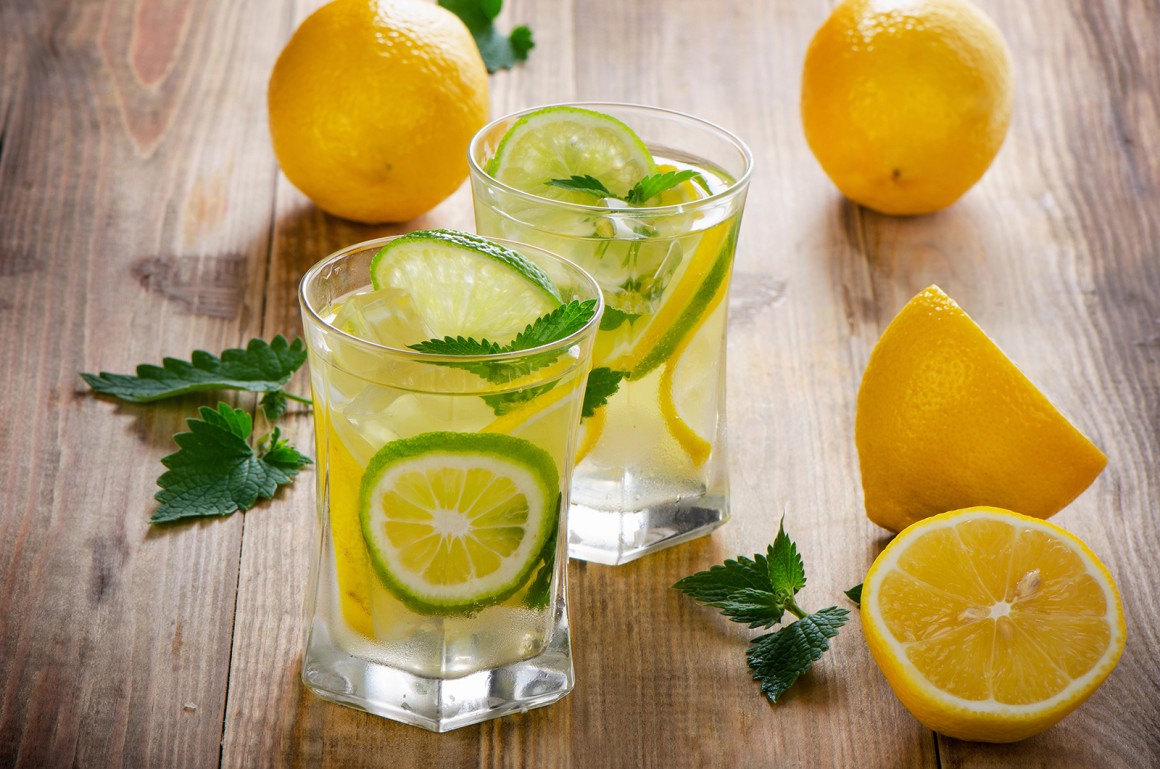 Zitronenmelisse-Limonade