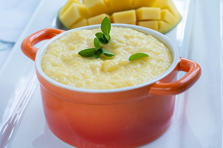 Joghurt-Dip mit Mango