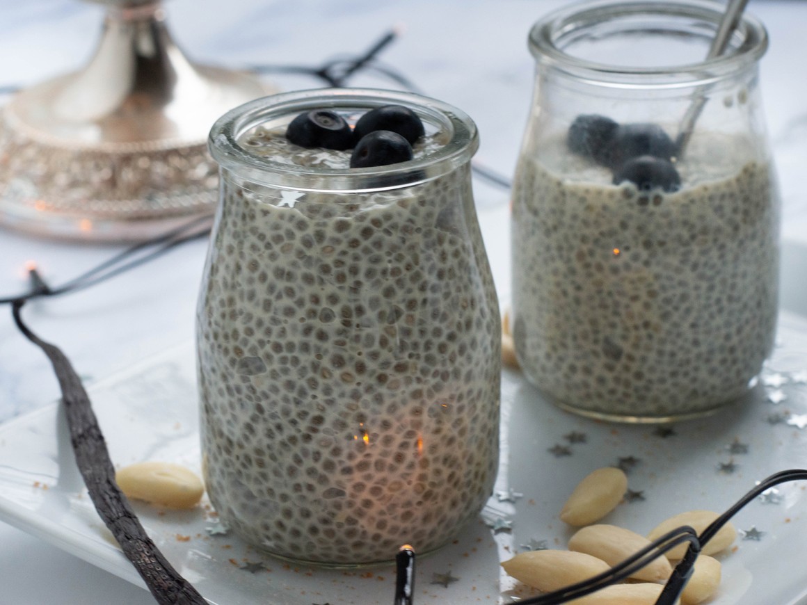 Weihnachtspudding mit Chia-Samen
