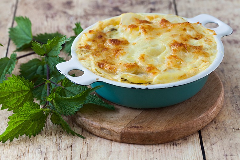 Brennnesselauflauf mit Hackfleisch