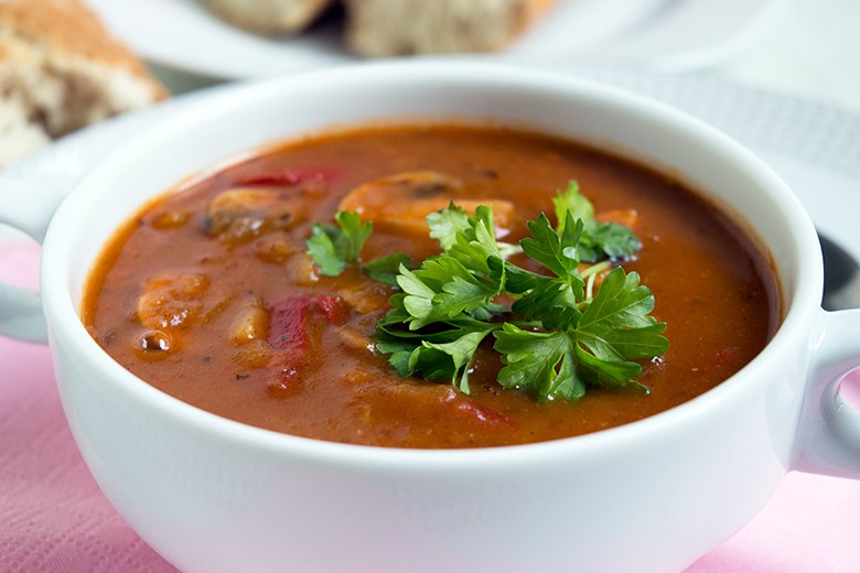 Gulaschsuppe ohne Kartoffeln