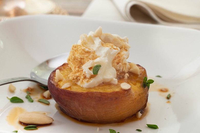 Pfirsiche mit Ricotta-Füllung