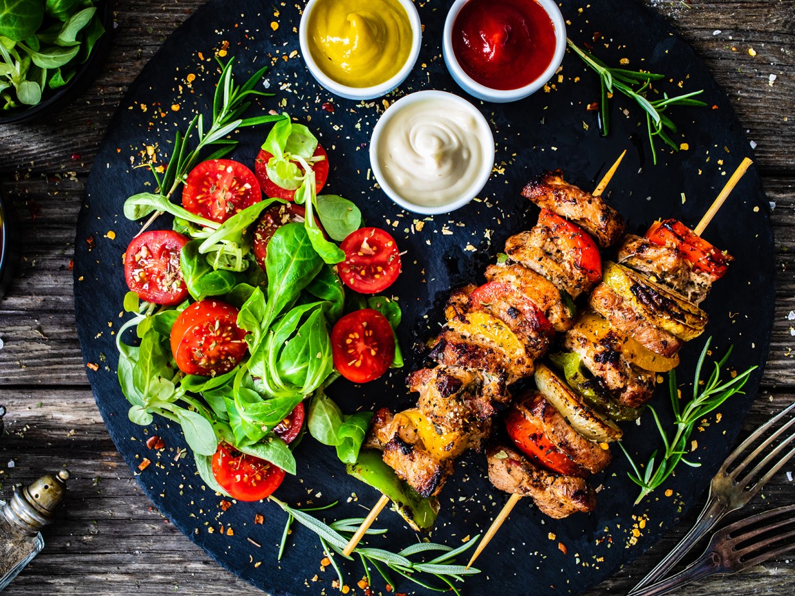 Hähnchenspieße mit Chili und Honig