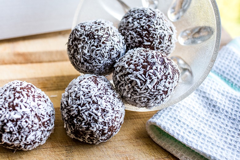 Rumkugeln mit Kokos