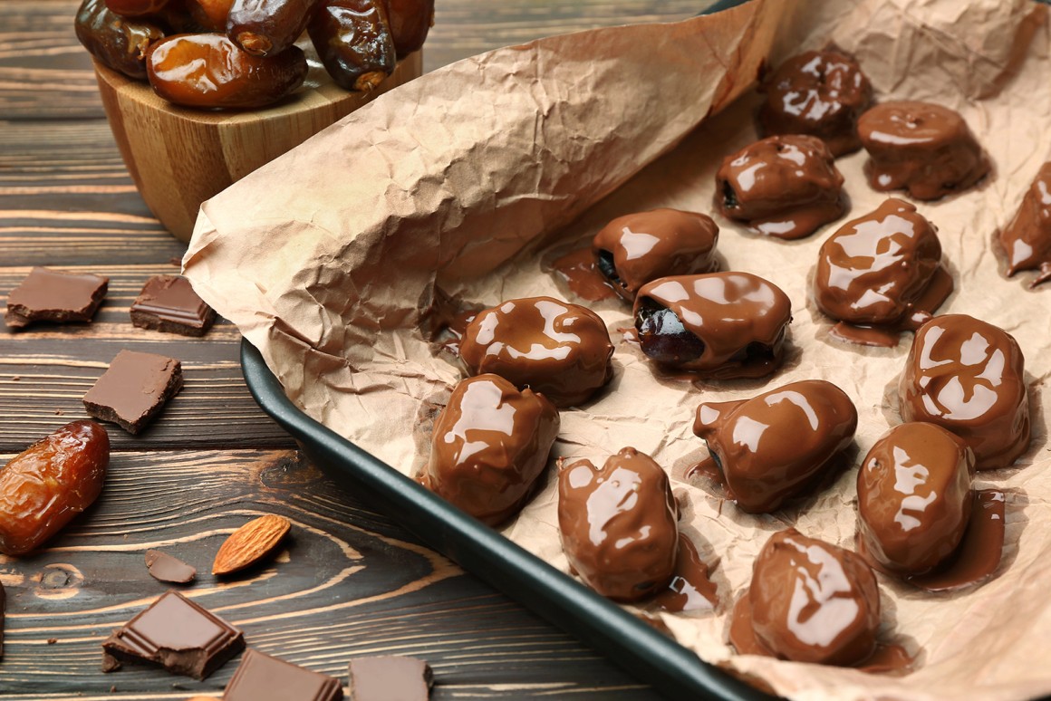 Datteln mit Chili-Schokolade