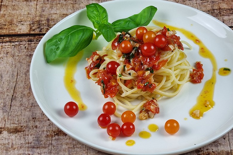 Spaghetti mit Johannisbeertomaten