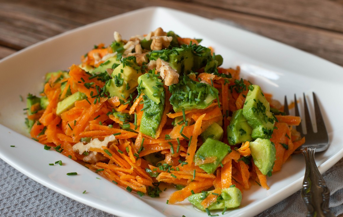 Karottensalat mit Avocado