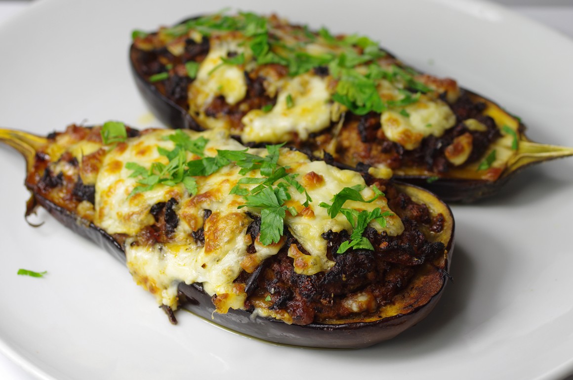 Überbackene Aubergine mit Hackfleisch - Rezept