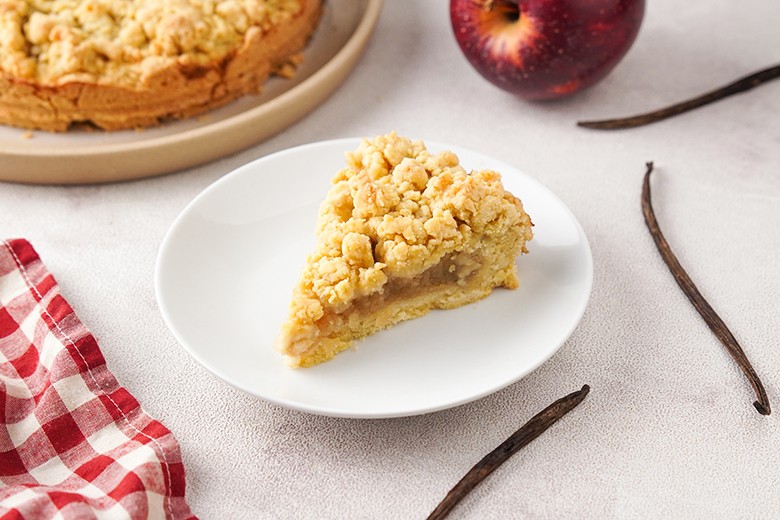 Krümelkuchen mit Apfelmus