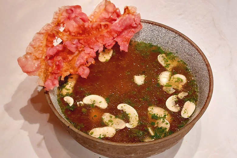 Champignonsuppe mit Speck