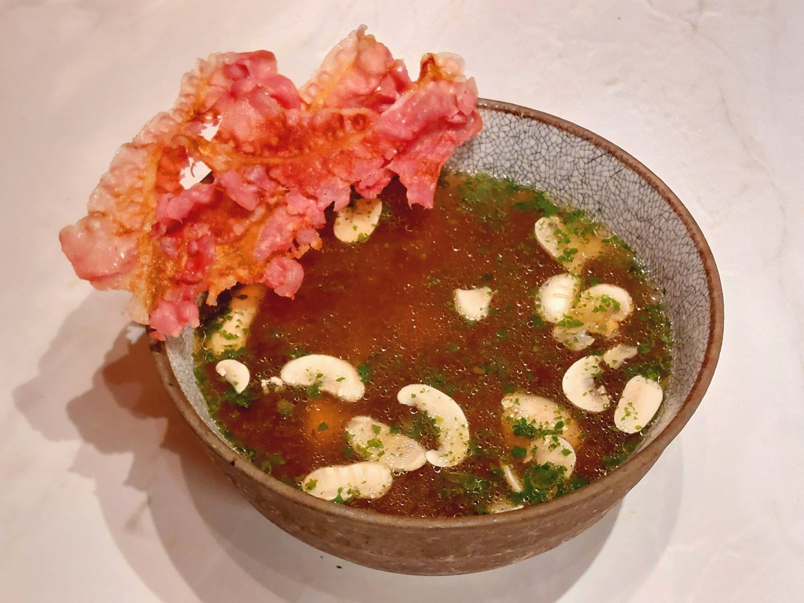 Champignonsuppe mit Speck