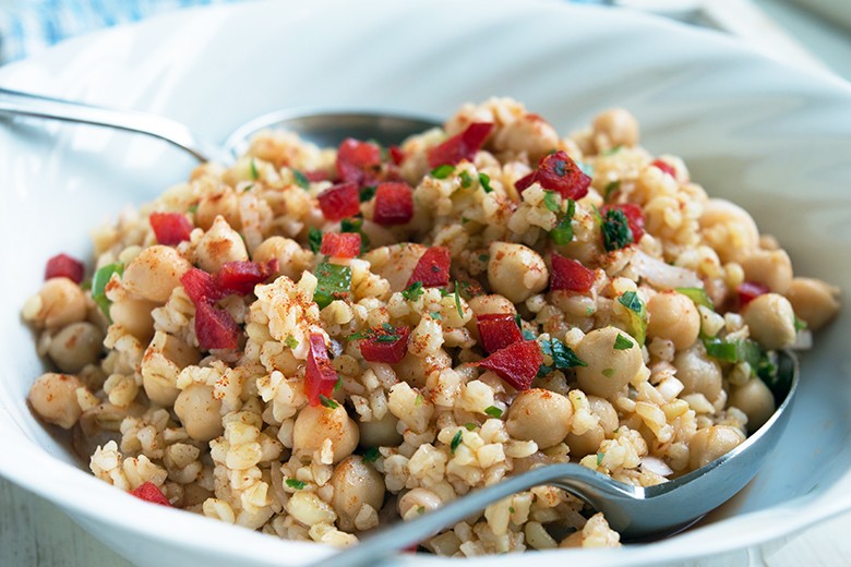 Bulgursalat mit Kichererbsen