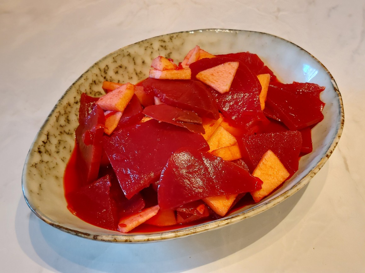 Rote Bete-Salat mit Äpfeln