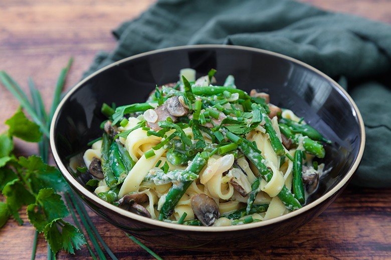 Nudeln mit Bohnen und Champignons