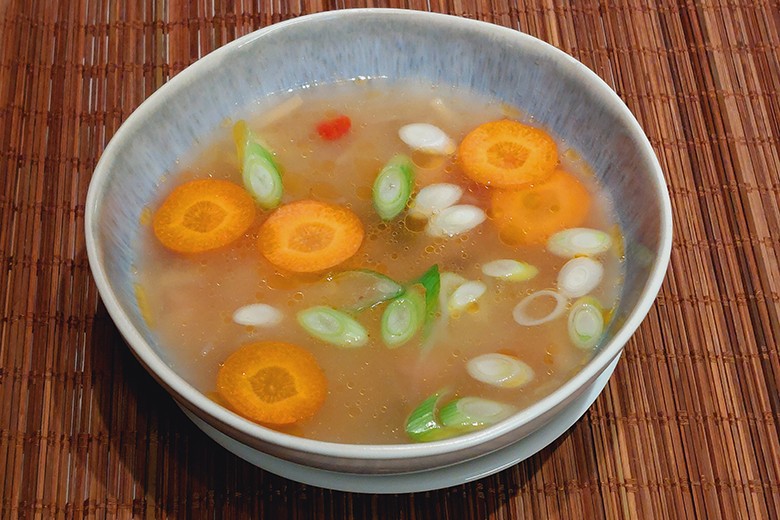 Thailändische Hühnersuppe