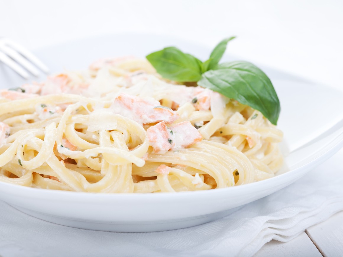 Tagliatelle mit Räucherlachs