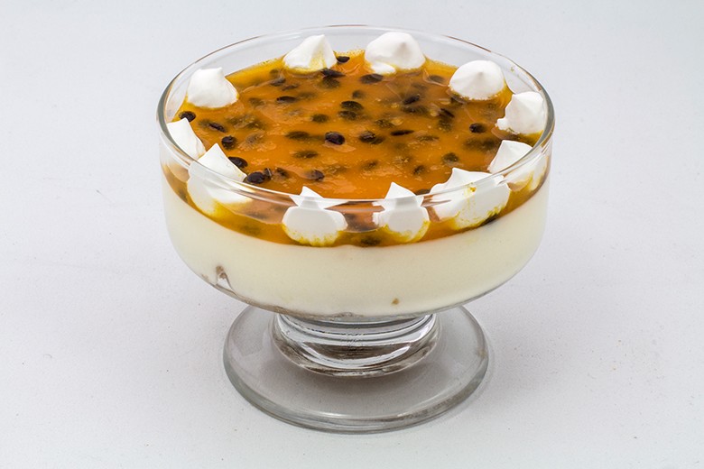 Quark mit Maracujasauce