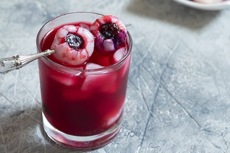 Gruseliger Halloween-Mocktail
