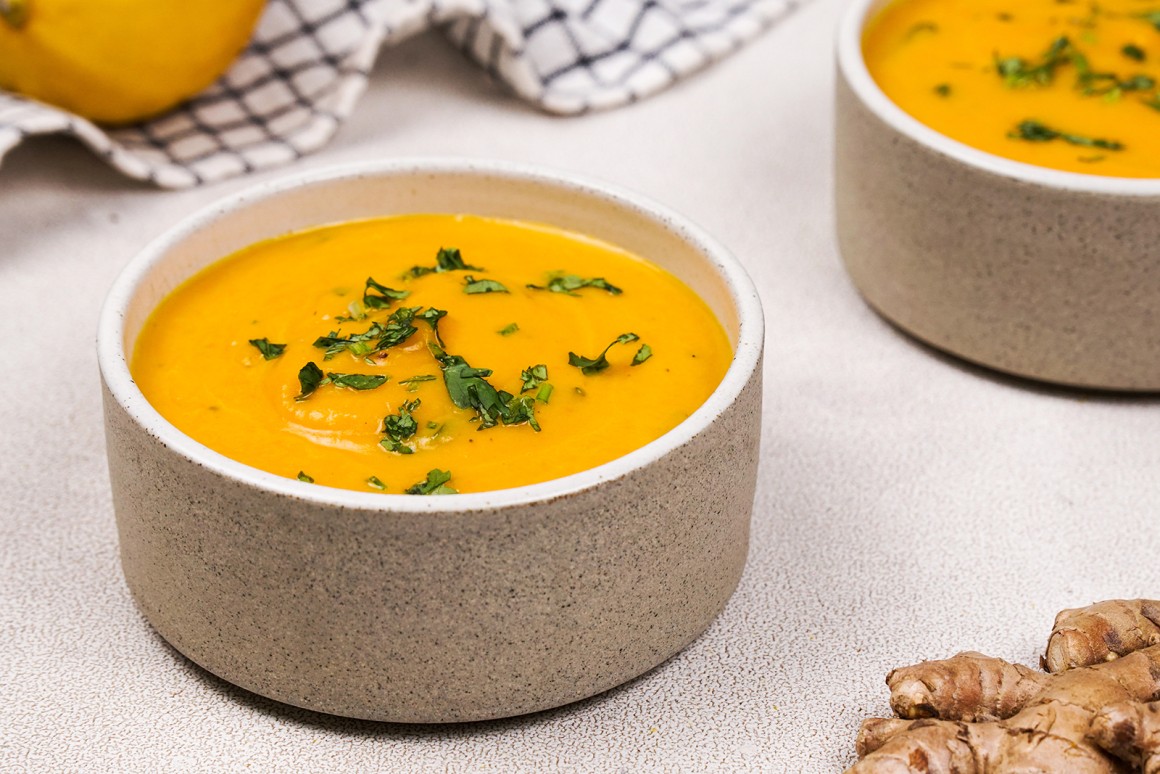 Kürbis-Karotten-Kokos-Ingwer-Suppe