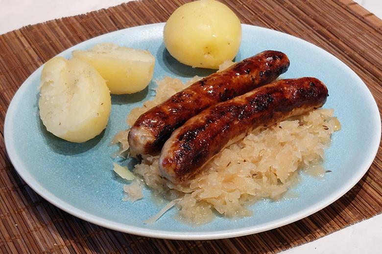 Fränkische Bratwürste mit Kraut