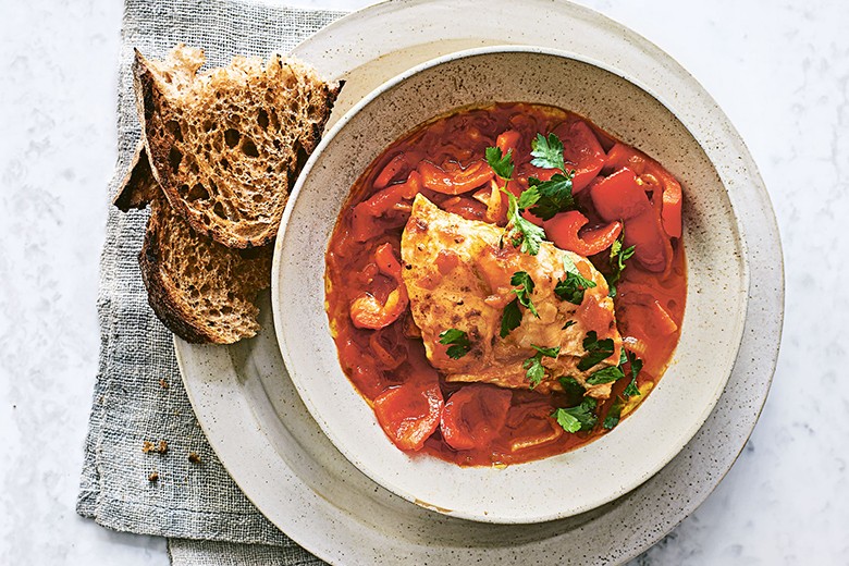 Spanischer Paprikatopf mit Schellfisch