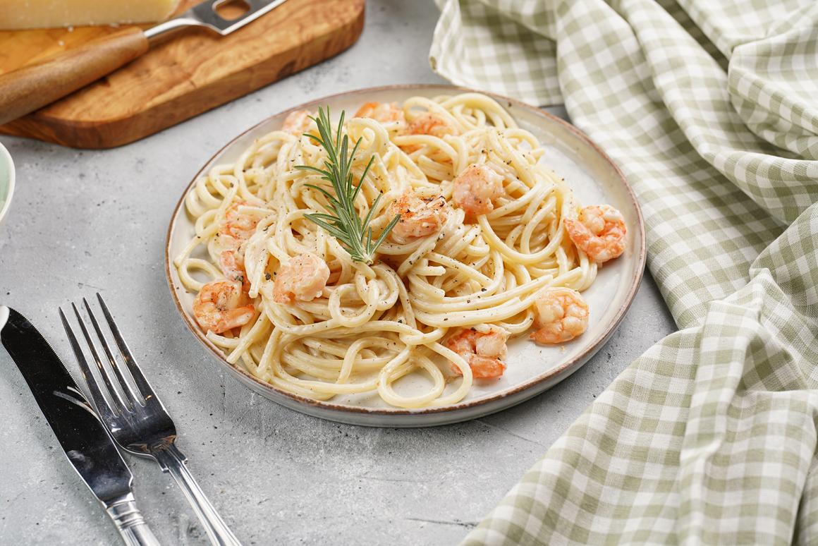 Spaghetti mit Garnelen und Sahne