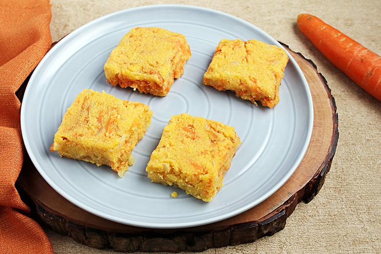 Möhren-Polenta-Schnitten