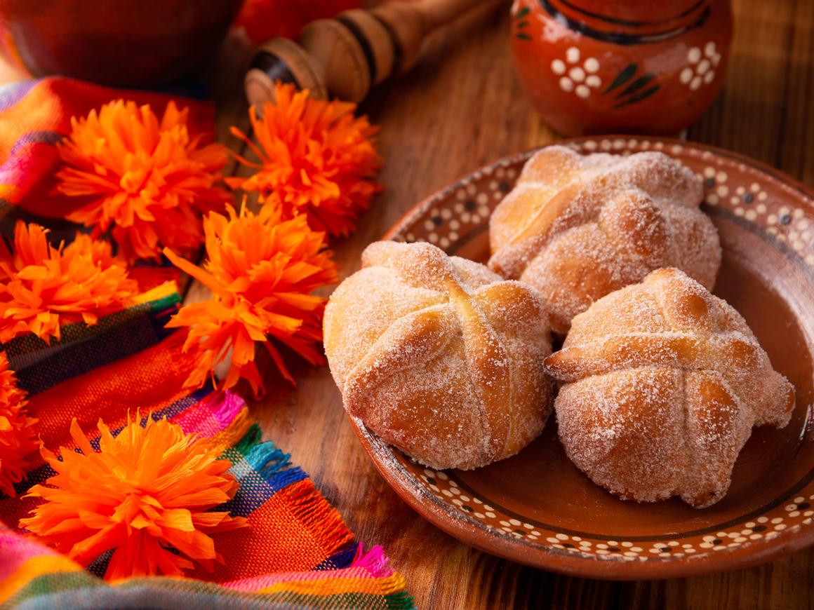 Pan de Muertos