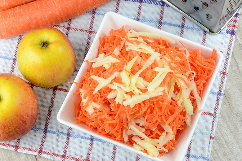 Karottensalat mit Apfel