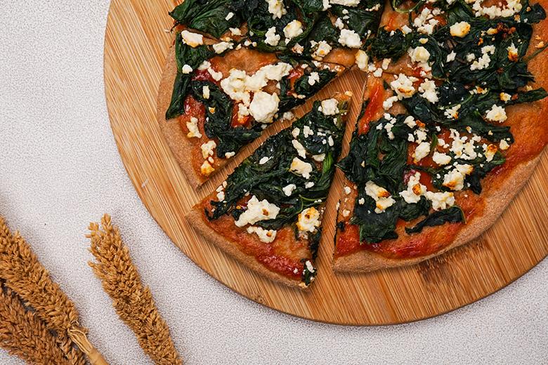 Speck-Sardellen-Pizza