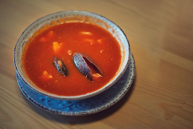 Tomaten-Muschel-Suppe