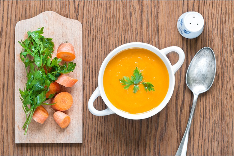 Möhrensuppe mit Orangensaft
