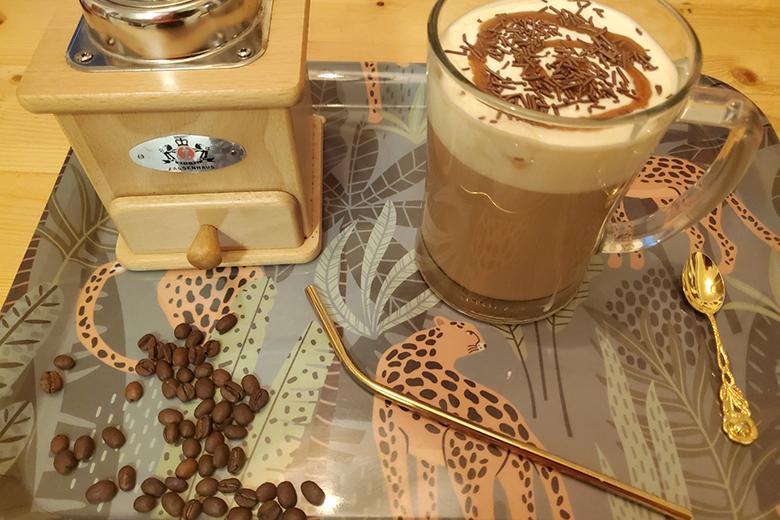 Vanille-Kaffee mit Schaumkrone