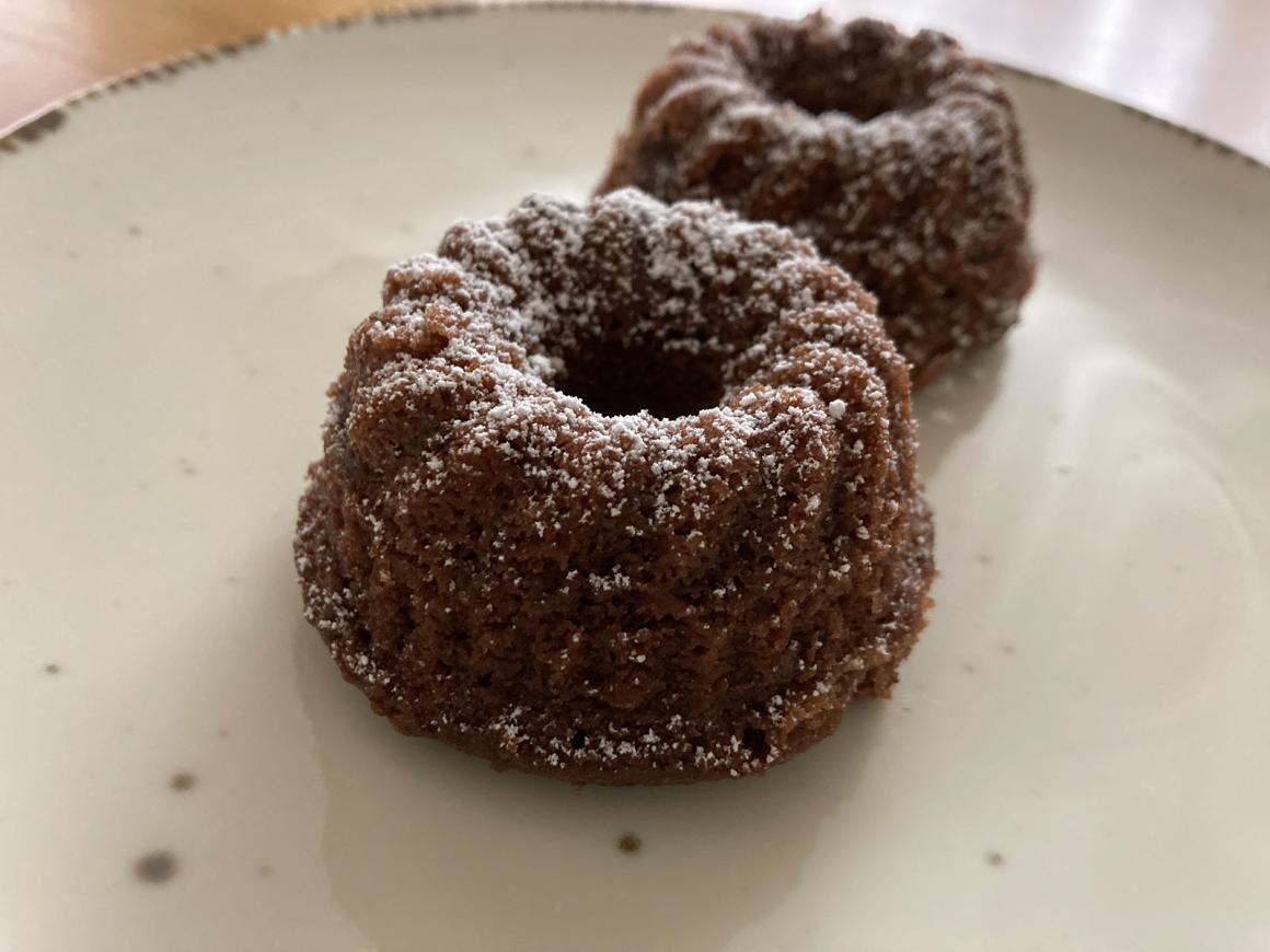 Mini-Gugelhupf mit Schokolade