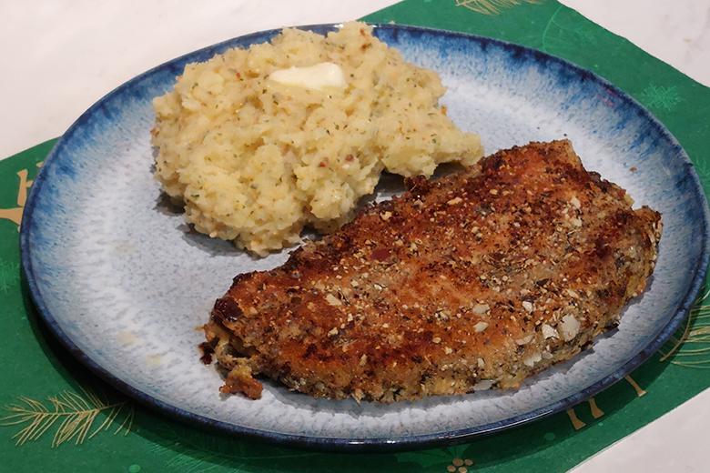 Kotelett mit Kürbiskernpanade