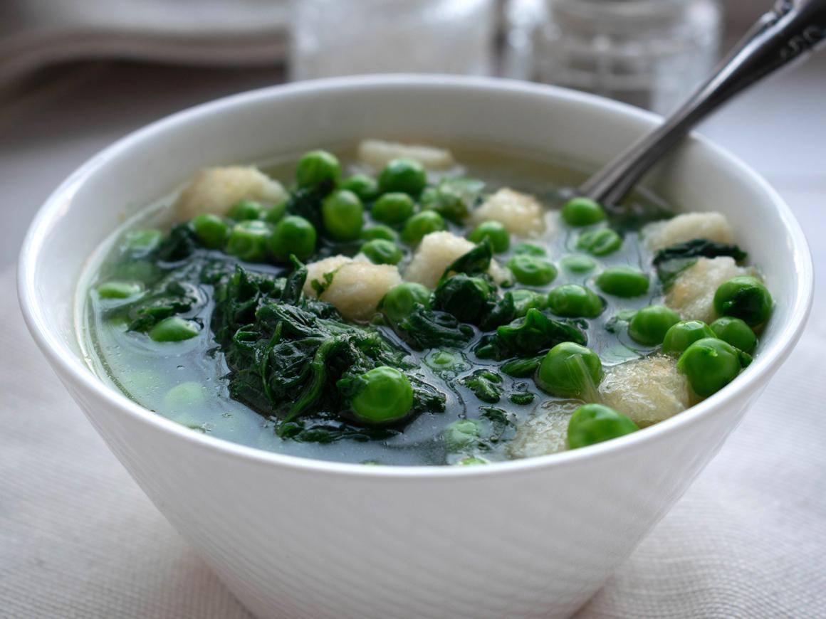 Erbseneintopf mit Spinat und Tofu - Rezept