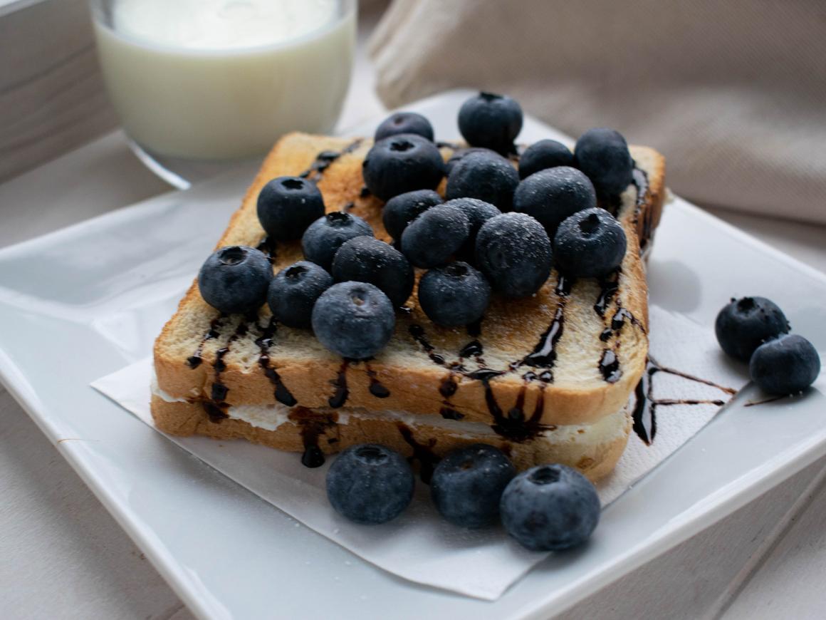 Blaubeer-Mascarpone-Sandwiches