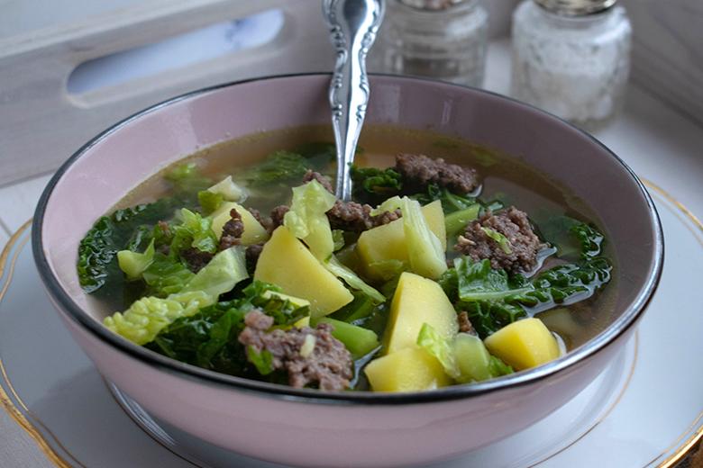 Kohlrabieintopf mit Hackfleisch