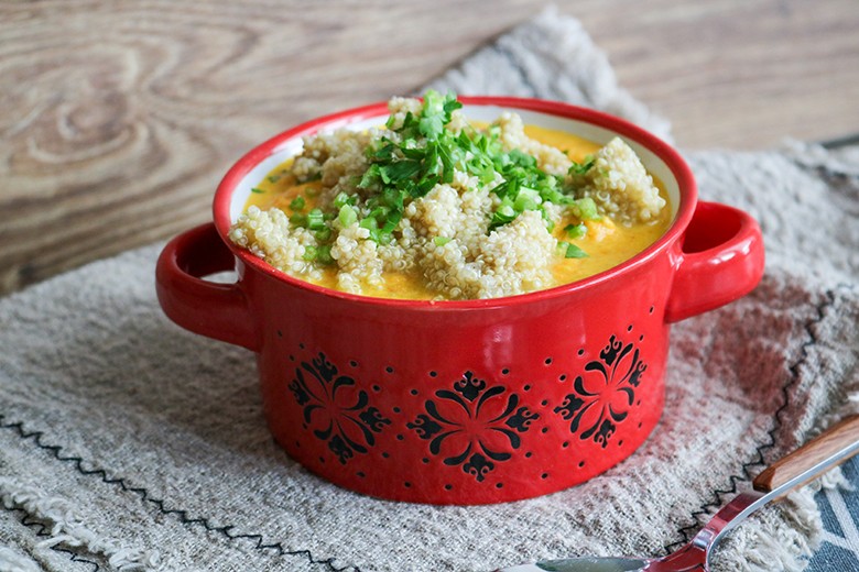 Möhrensuppe mit Quinoa