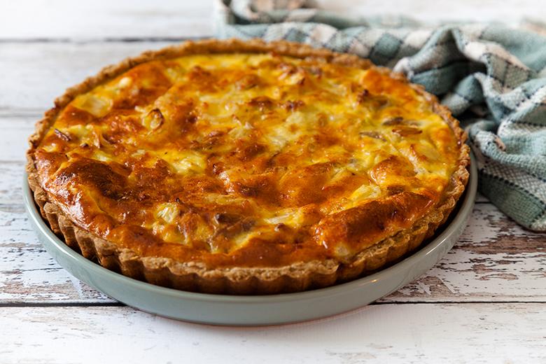 Lauchkuchen mit Speck und Käse
