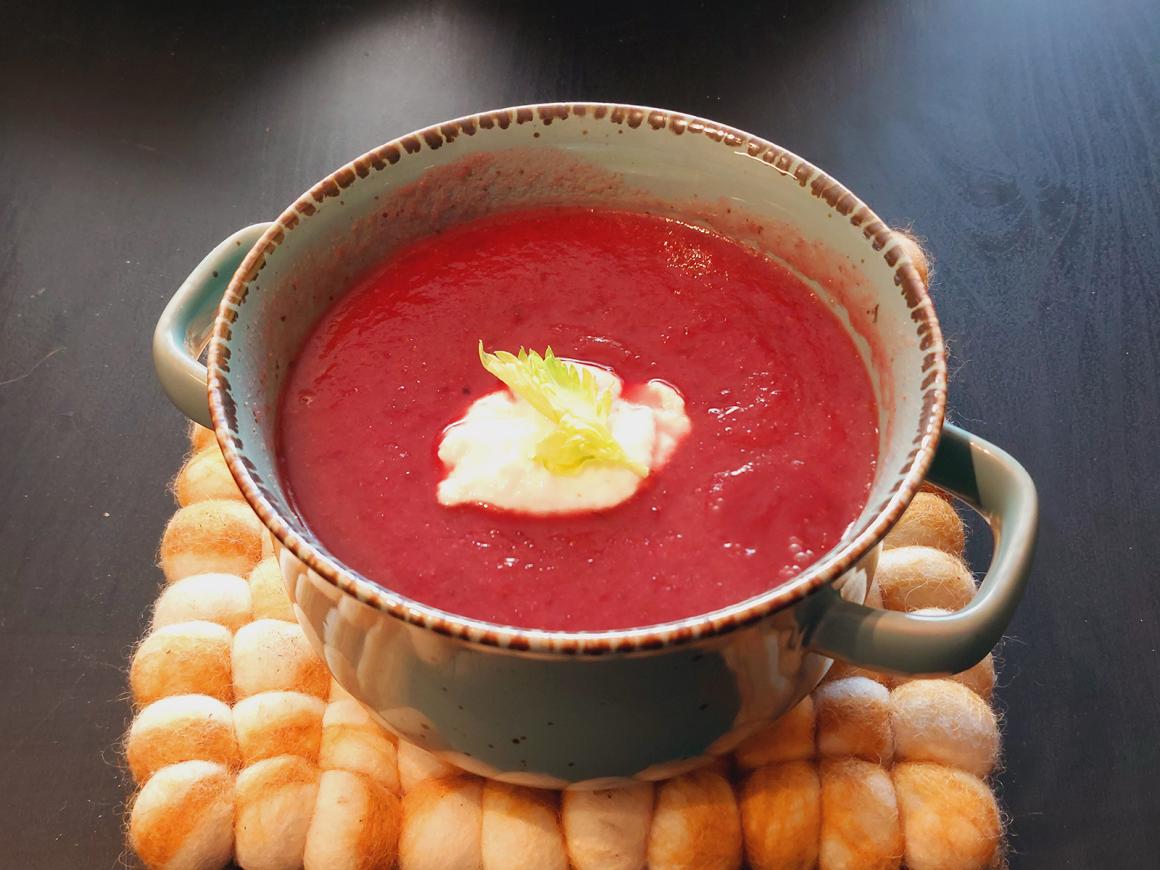 Sellerie-Rote Bete Suppe