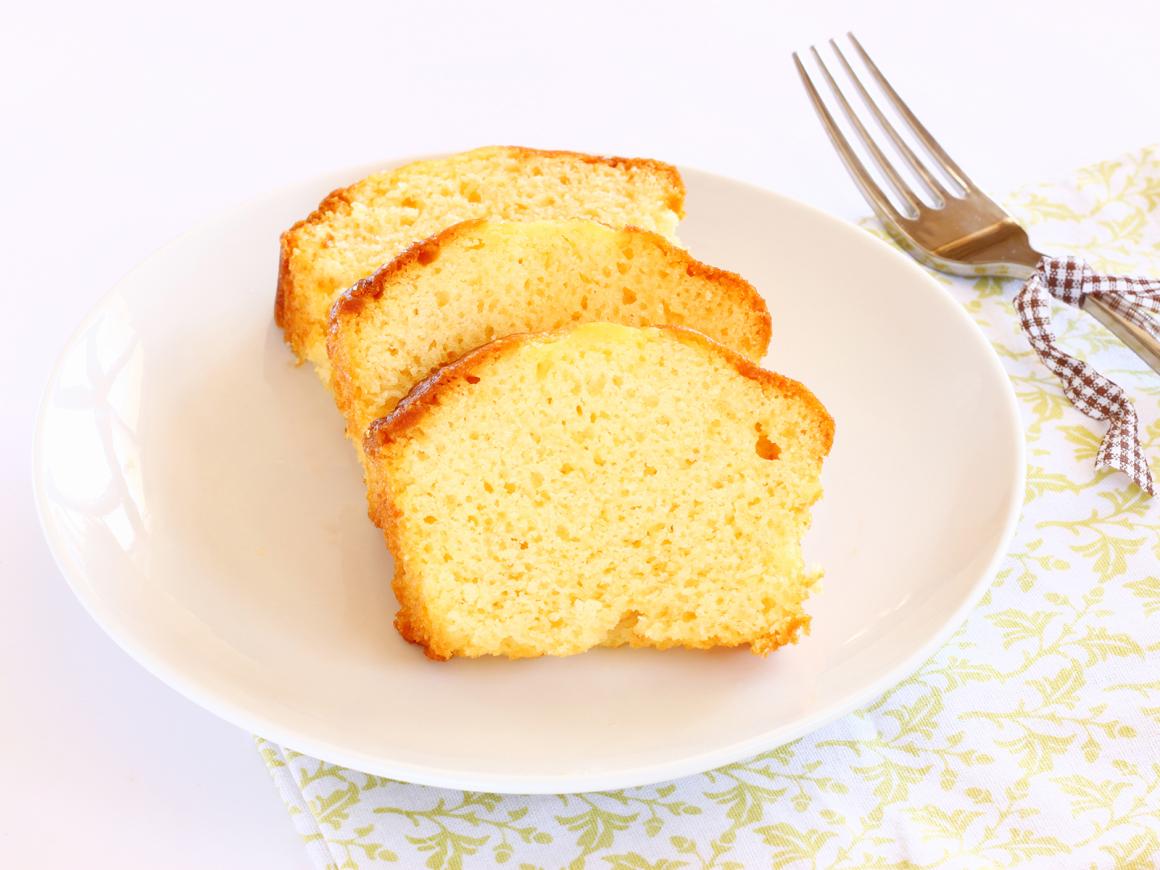 Saftiger Kastenkuchen mit Joghurt