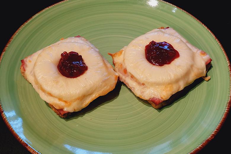 Toast Hawaii mit Bergkäse
