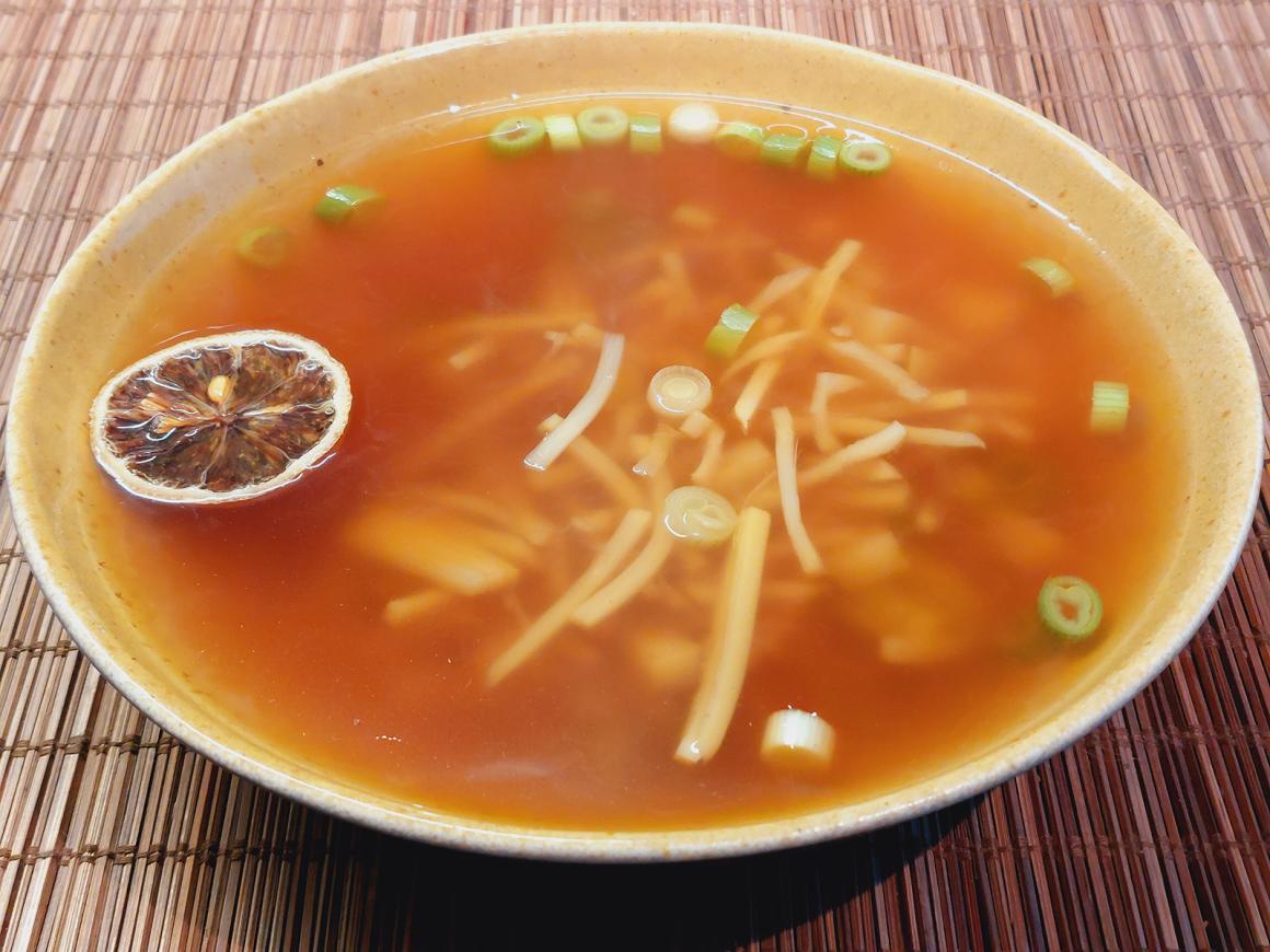 Frühlingssuppe süß-sauer