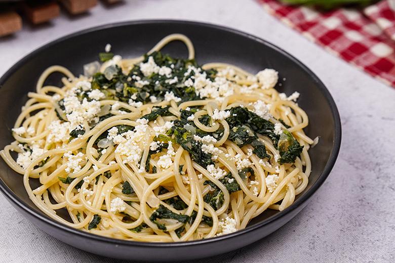 Spinat-Spaghetti mit Feta