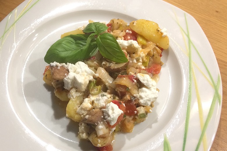 Gemüsepfanne mit Feta