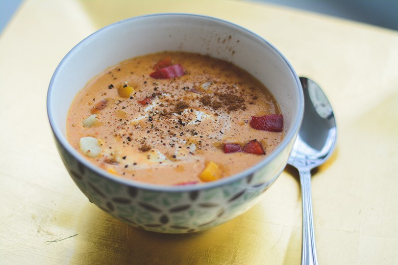 Käsesuppe mit Paprika