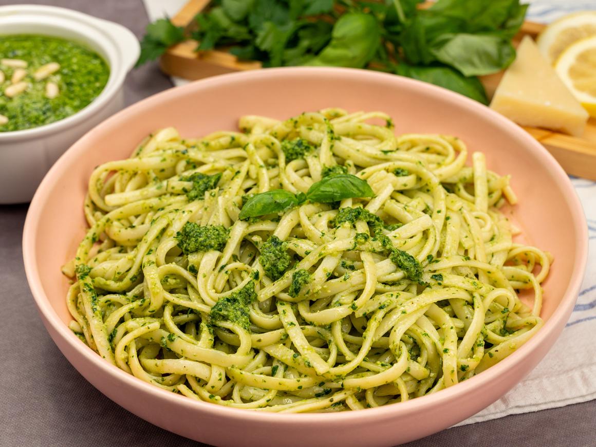 Grünes Pesto