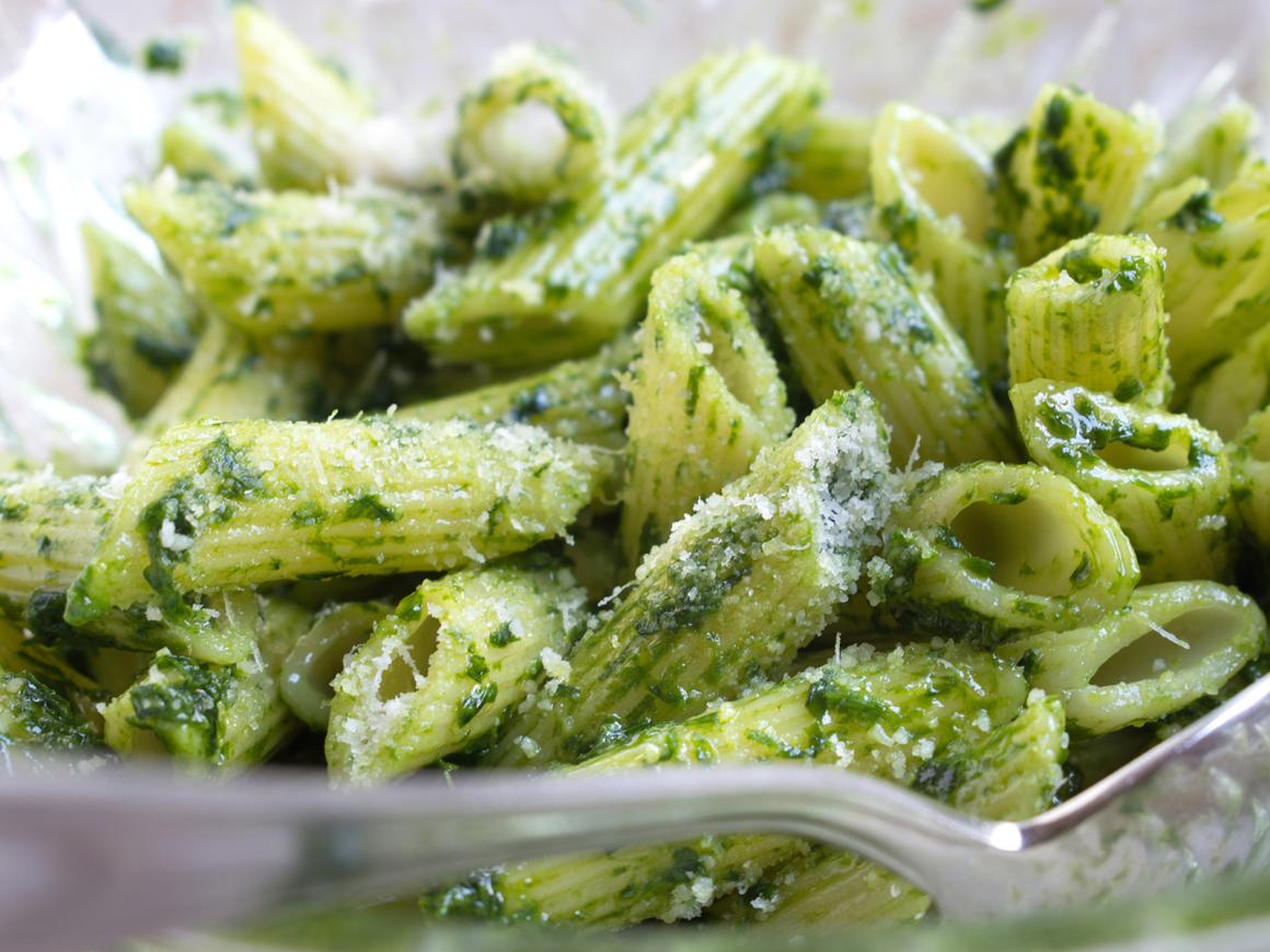 Grünes Pesto